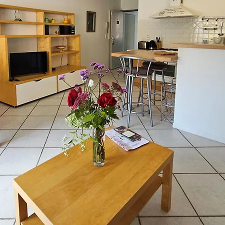 Διαμέρισμα 1 Maison Regis *